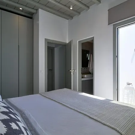 Villa J-view